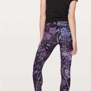 Lululemon Chasing Miles tights size 2 in memoir multi purple
